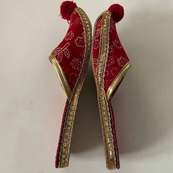 Traditional Red Embroidered Costume Slippers - Picture 7 of 11